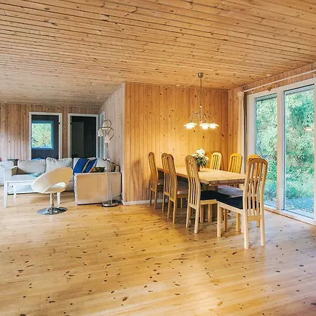 8 Person In Ferienhaus *