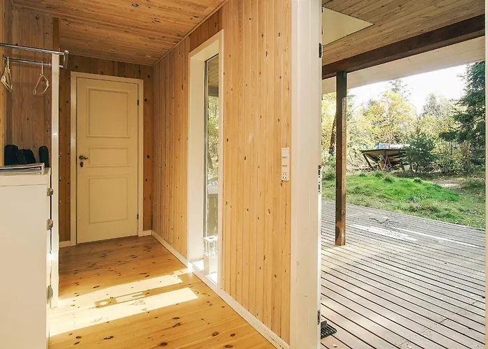8 Person In Frederiksværk